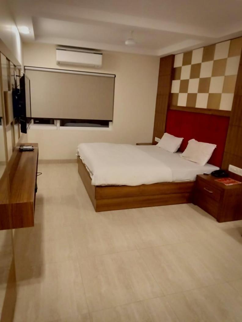 Hotel Avtar @New Delhi Railway Station Exterior photo